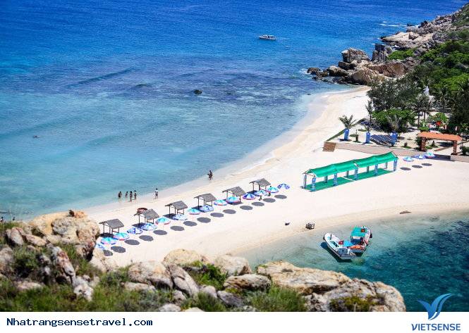 Kì Thú Bãi Tắm Đôi Đẹp Mê Ly Ở Nha Trang - Ảnh 1