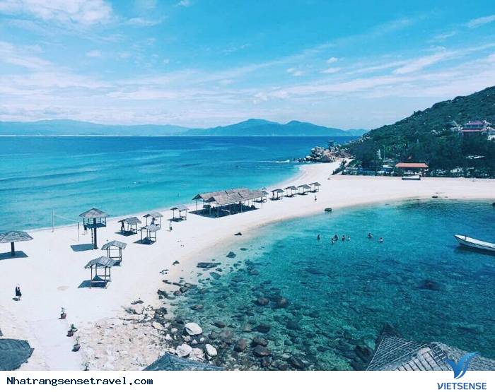 Kì Thú Bãi Tắm Đôi Đẹp Mê Ly Ở Nha Trang - Ảnh 2