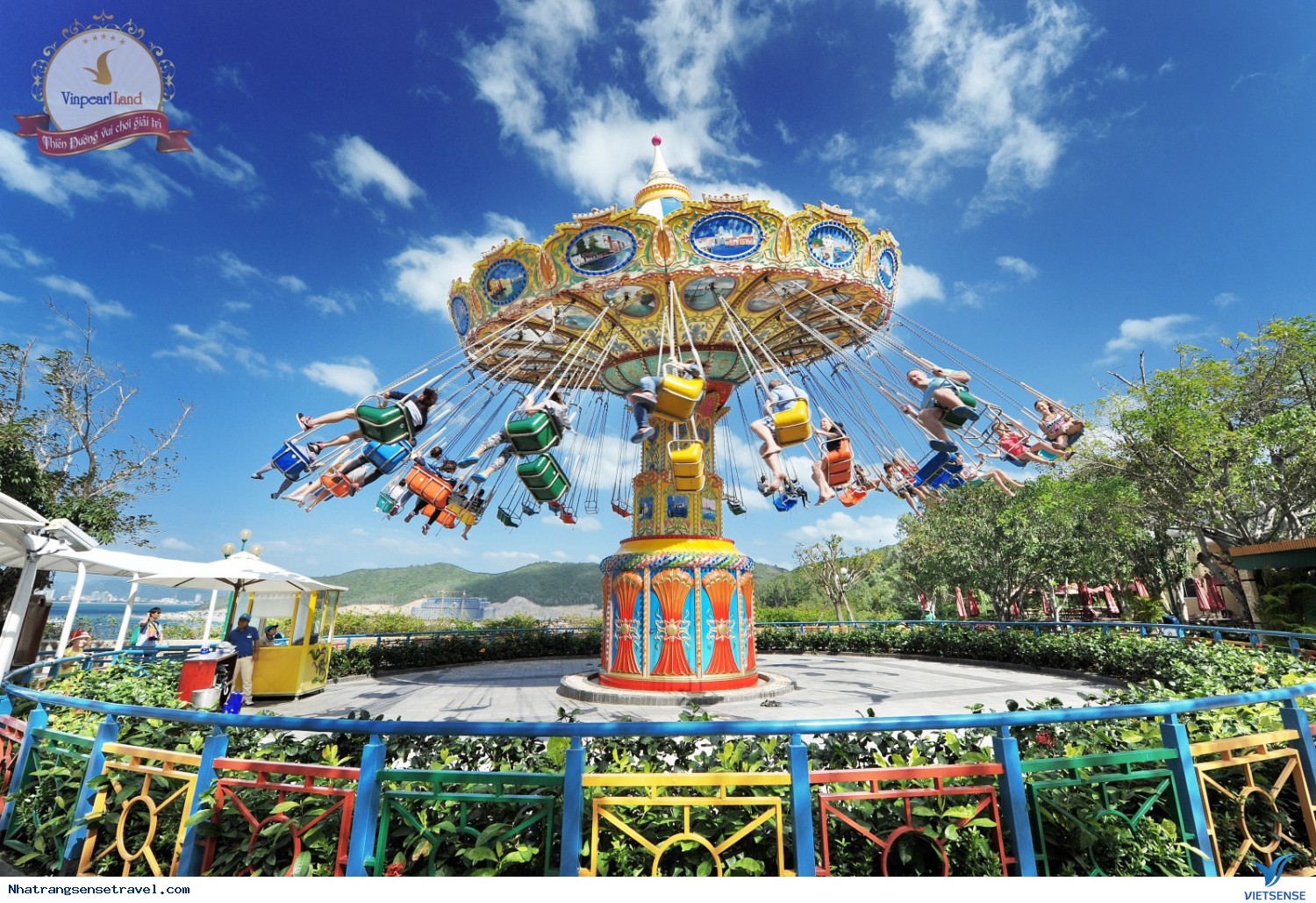 Khu trò chơi trong nhà với nhiều trò chơi thế giới áo 3D, vườn cổ tích, phòng chiếu phim 4D, siêu thị game, phòng karaoke… Khu trò chơi trong nhà với nhiều trò chơi thế giới áo 3D, vườn cổ tích, phòng chiếu phim 4D, siêu thị game, phòng karaoke…