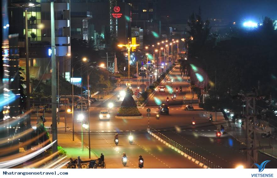 Lang Thang Phố Biển Nha Trang Về Đêm Và Cảm Nhận - Ảnh 2 Lang Thang Phố Biển Nha Trang Về Đêm Và Cảm Nhận - Ảnh 2