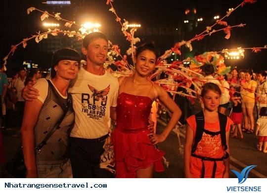 Lễ Hội Đường Phố Nha Trang – Biển Gọi Giữa Lòng Nha Trang Sôi Động14 Lễ Hội Đường Phố Nha Trang – Biển Gọi Giữa Lòng Nha Trang Sôi Động