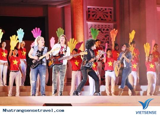 Lễ Hội Đường Phố Nha Trang – Biển Gọi Giữa Lòng Nha Trang Sôi Động13 Lễ Hội Đường Phố Nha Trang – Biển Gọi Giữa Lòng Nha Trang Sôi Động