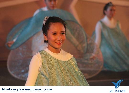 Lễ Hội Đường Phố Nha Trang – Biển Gọi Giữa Lòng Nha Trang Sôi Động4 Lễ Hội Đường Phố Nha Trang – Biển Gọi Giữa Lòng Nha Trang Sôi Động