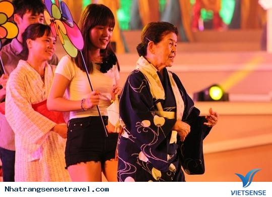 Lễ Hội Đường Phố Nha Trang – Biển Gọi Giữa Lòng Nha Trang Sôi Động10 Lễ Hội Đường Phố Nha Trang – Biển Gọi Giữa Lòng Nha Trang Sôi Động