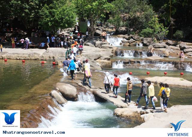 Lê Hội Huyền Thoại Thác Yang bay - Ảnh 2 Lê Hội Huyền Thoại Thác Yang bay - Ảnh 2