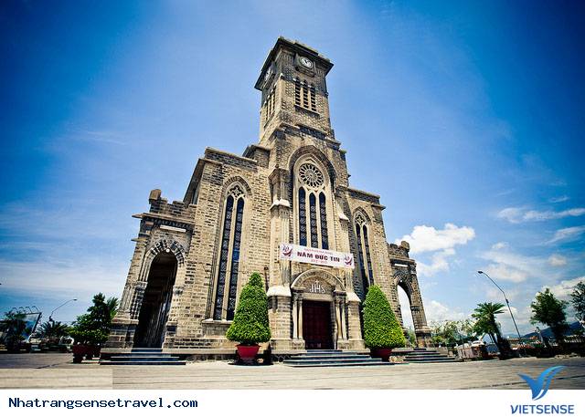 Ngoạn cảnh nhà thờ đá tại Nha Trang - Ảnh 1 Ngoạn cảnh nhà thờ đá tại Nha Trang - Ảnh 1