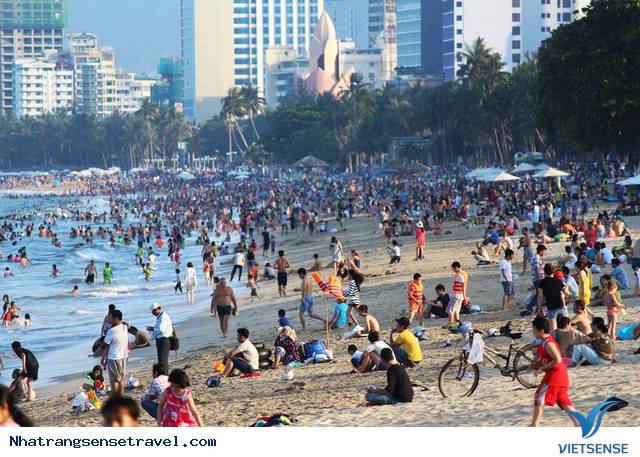 Nha Trang Đông Nghịt khách thăm quan 2 Ngày Lễ 30/4 - 1/5 - Ảnh 3 Nha Trang Đông Nghịt khách thăm quan 2 Ngày Lễ 30/4 - 1/5 - Ảnh 3