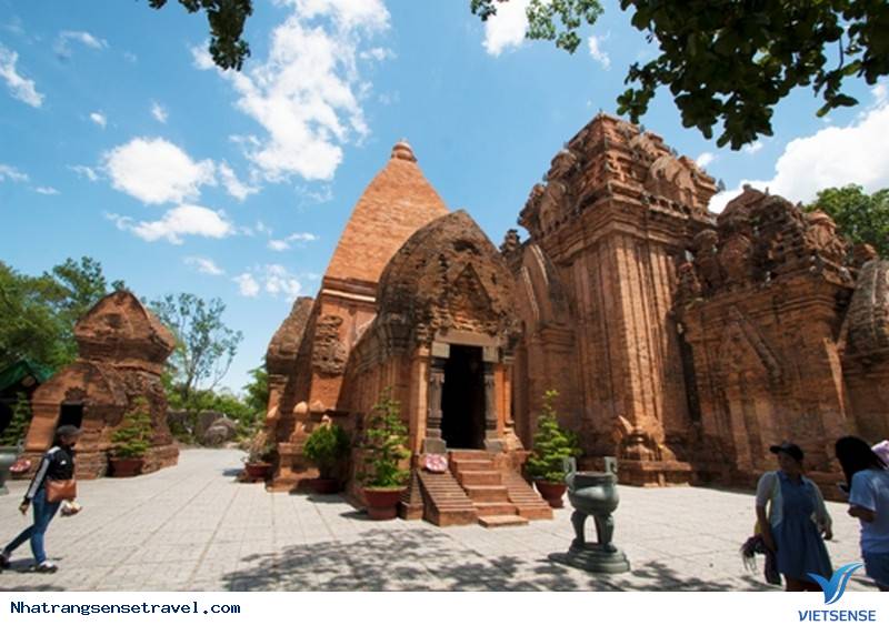 Nha Trang Lắp Bảng Thuyết Minh Bằng 4 Thứ Tiếng Tại Các điểm thăm quan - Ảnh 1