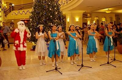 Nha Trang: Mùa Giáng Sinh Đến Cùng khách thăm quan - Ảnh 7