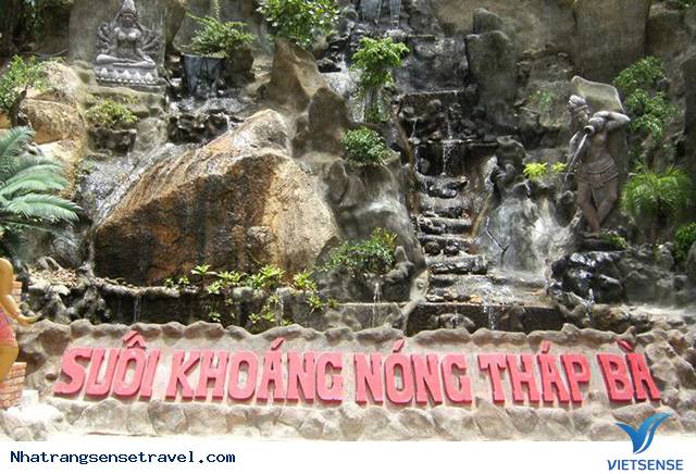 Suối khoáng nóng Tháp Bà