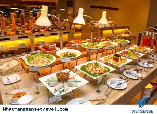 Xem phim, ăn buffet - Ảnh 1 Xem phim, ăn buffet - Ảnh 1