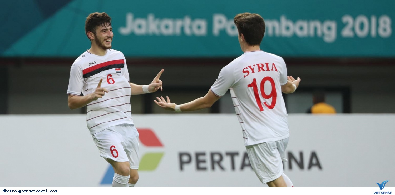 Tại sao trên áo cầu thủ Syria không có tên sau lưng? - Ảnh 1