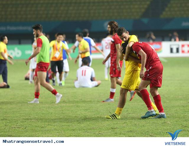 Tại sao trên áo cầu thủ Syria không có tên sau lưng? - Ảnh 4