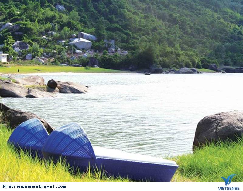 Tắm hồ và phơi nắng Tắm hồ và phơi nắng