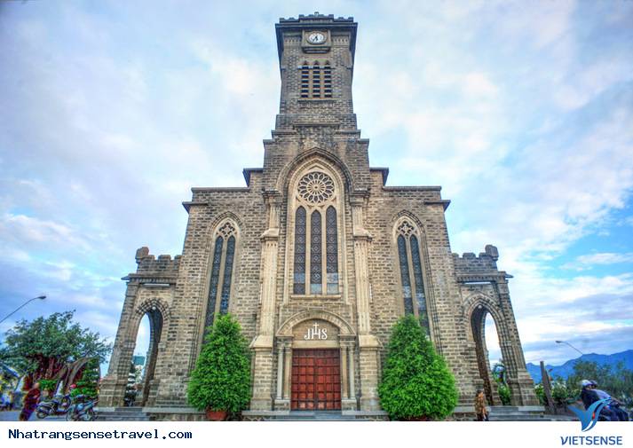 Nhà Thờ Chánh Tòa Kitô Vua – Nhà Thờ Đá Nhà Thờ Chánh Tòa Kitô Vua – Nhà Thờ Đá