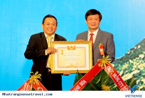 Yến Sào Khánh Hòa Đón Nhận Huân Chương Lao Động Hạng Nhất - Ảnh 2 Yến Sào Khánh Hòa Đón Nhận Huân Chương Lao Động Hạng Nhất - Ảnh 2